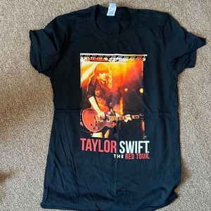 Taylor swift red tour never worn size small